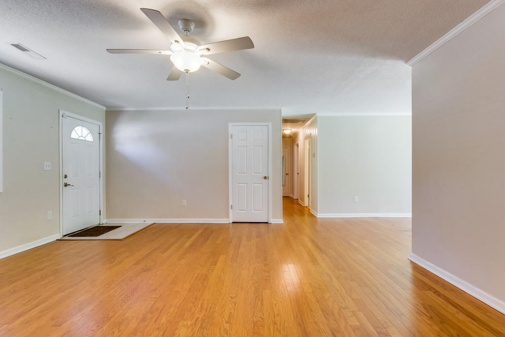 115 Iron Road Summerville, SC 29486 - Photo 8 of 27 ck1804051-1008