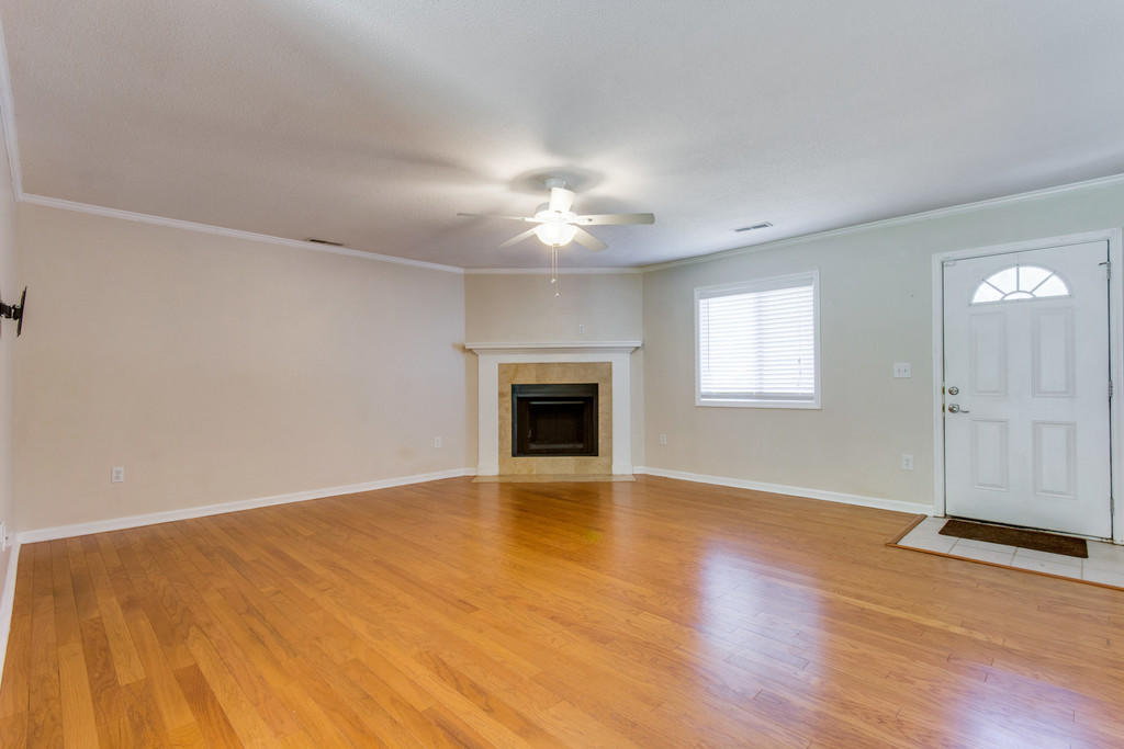 115 Iron Road Summerville, SC 29486 - Photo 9 of 27 ck1804051-1009
