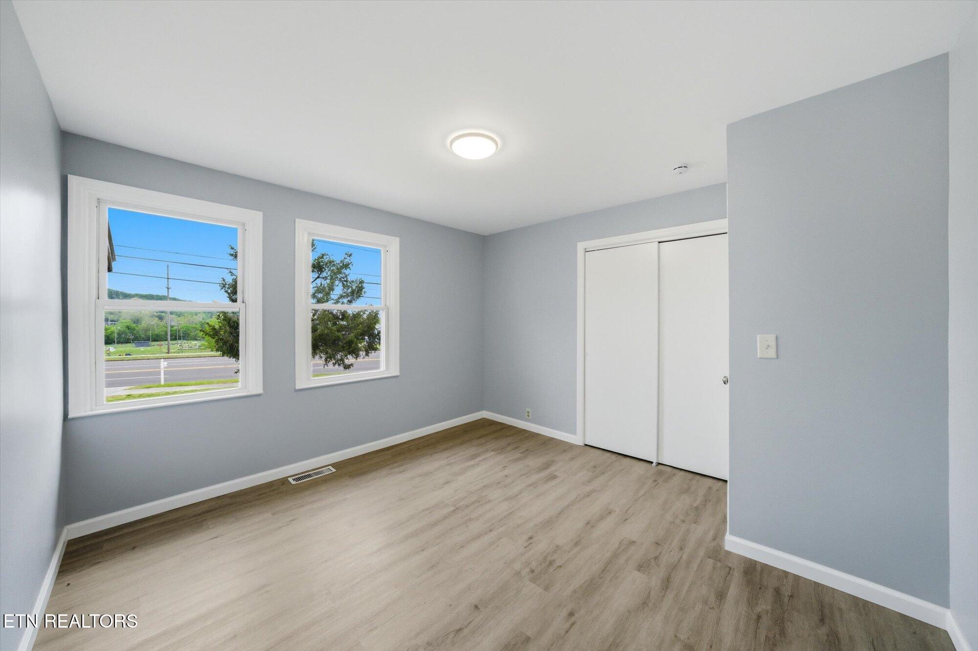 144 North Illinois Avenue Oak Ridge, TN 37830 - Photo 12 of 35 Bedroom 1