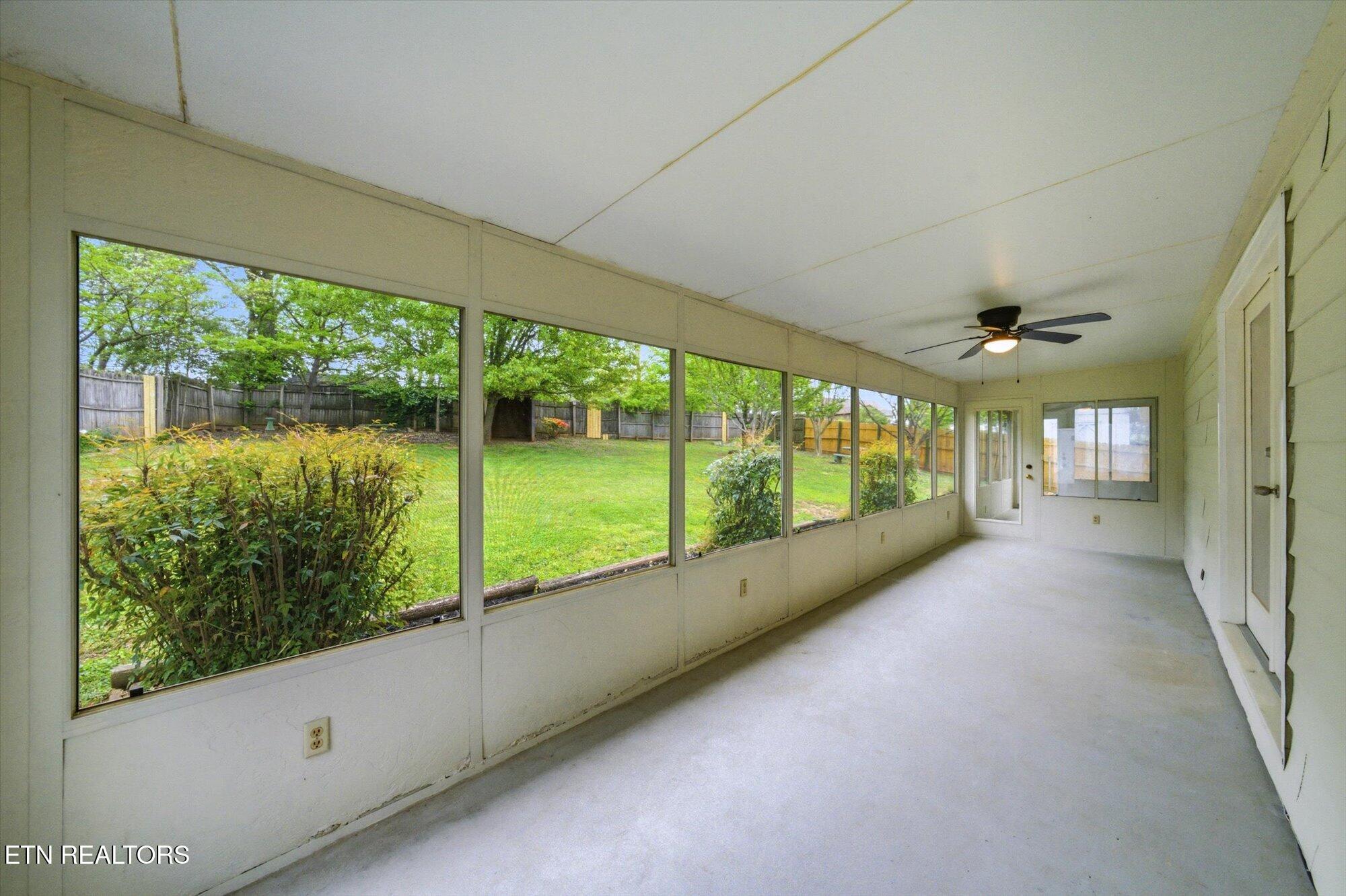 144 North Illinois Avenue Oak Ridge, TN 37830 - Photo 25 of 35 Sunroom 2