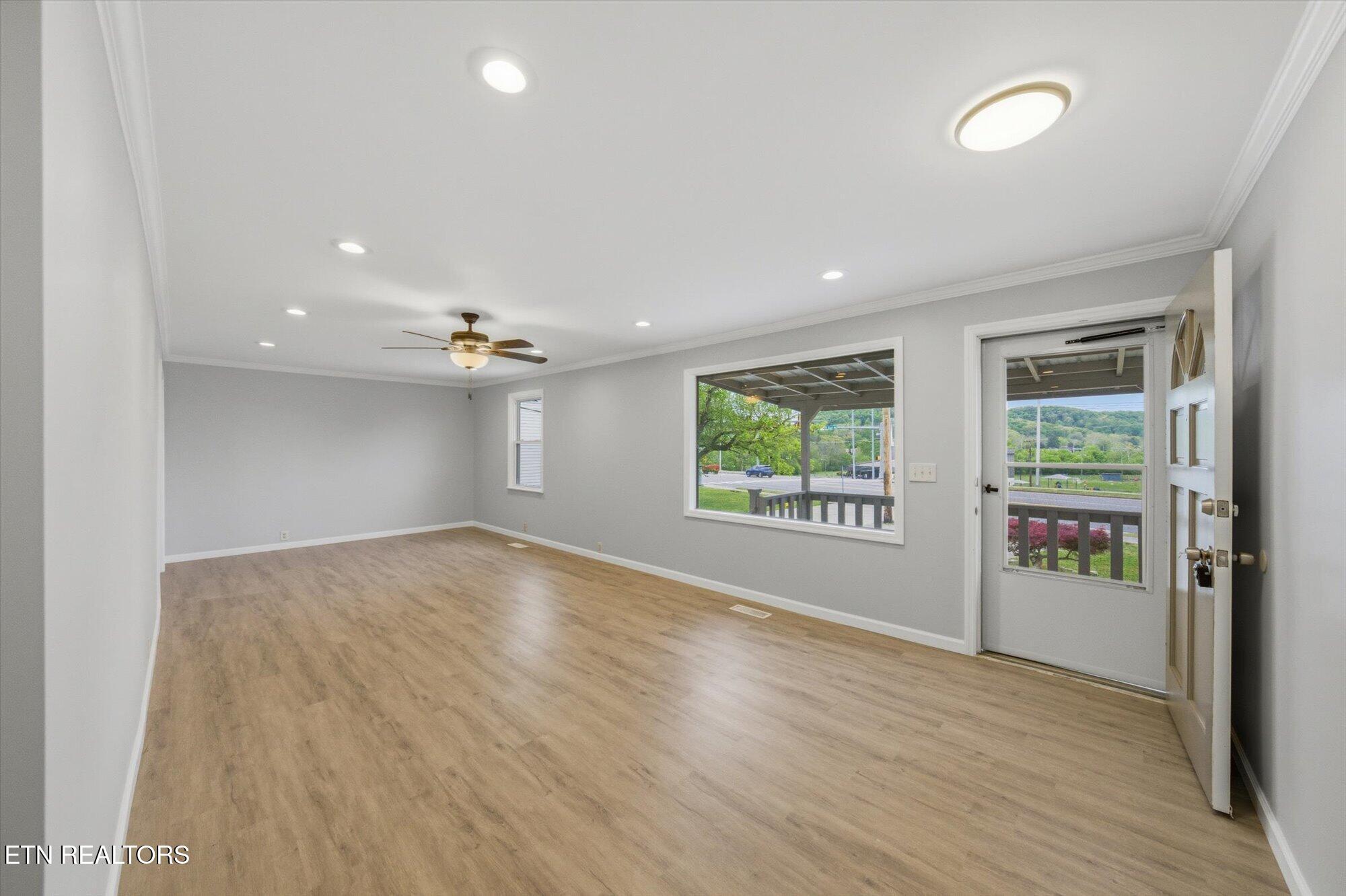 144 North Illinois Avenue Oak Ridge, TN 37830 - Photo 4 of 35 Family and Dining Room 1
