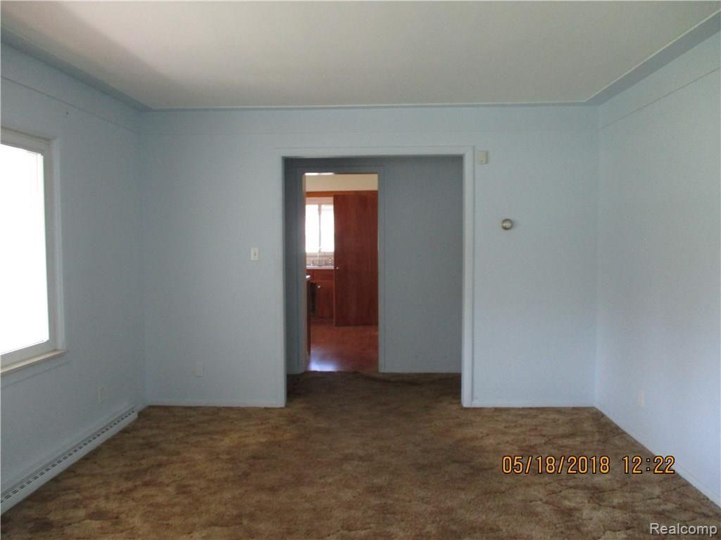 7526 Coldwater Road Flushing, MI 48433 - Photo 15 of 33 IMG_2826.JPG