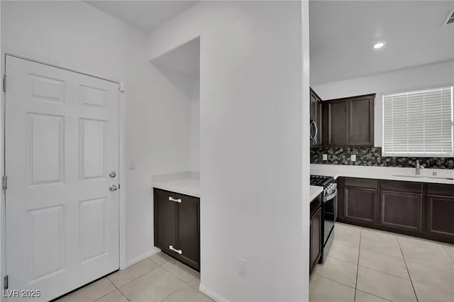 $450,000 | 6156 Kinnow Place, Las Vegas, NV 89122