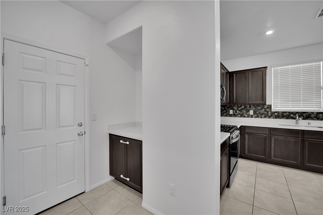 6156 Kinnow Place Las Vegas, NV 89122 - Photo 13 of 44