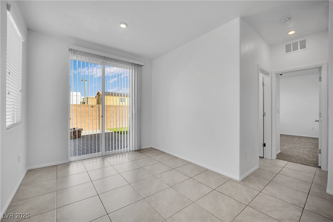 6156 Kinnow Place Las Vegas, NV 89122 - Photo 14 of 44