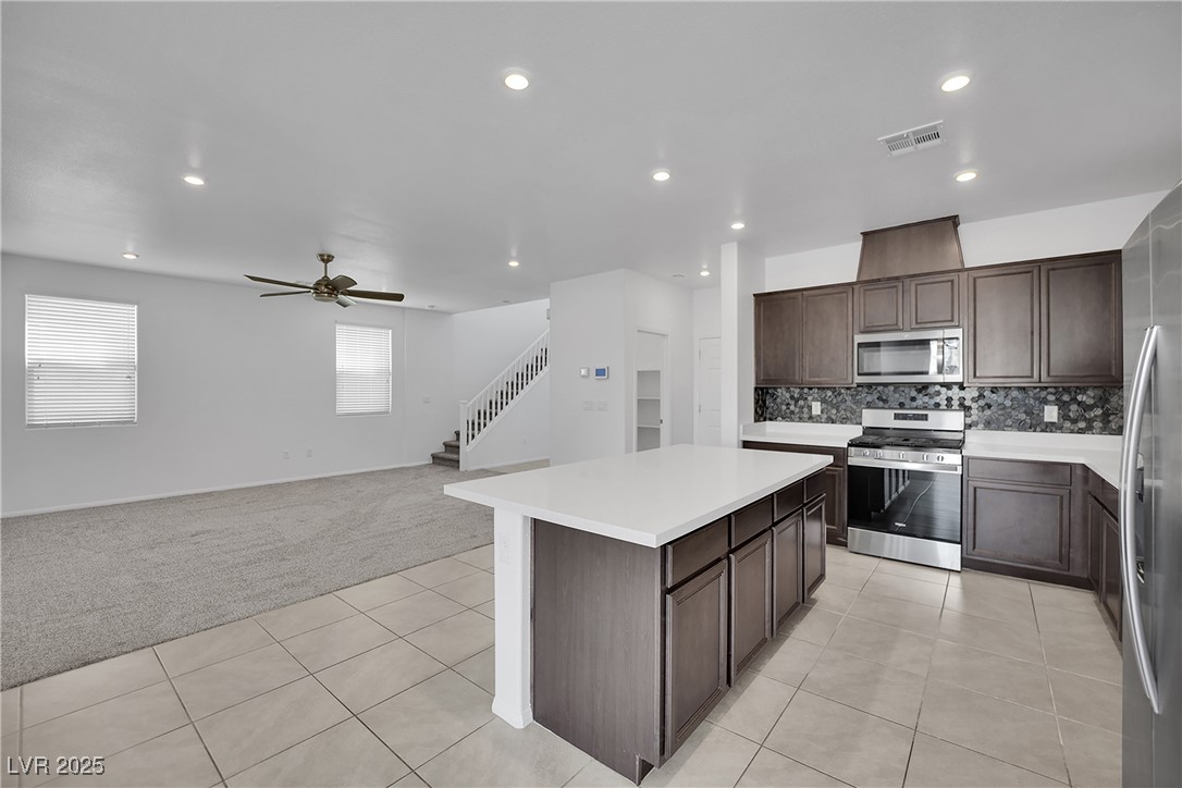 6156 Kinnow Place Las Vegas, NV 89122 - Photo 6 of 44