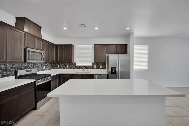 $450,000 | 6156 Kinnow Place, Las Vegas, NV 89122