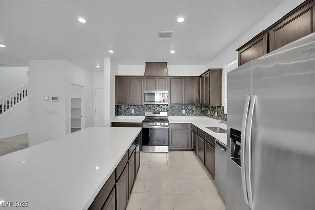 $450,000 | 6156 Kinnow Place, Las Vegas, NV 89122