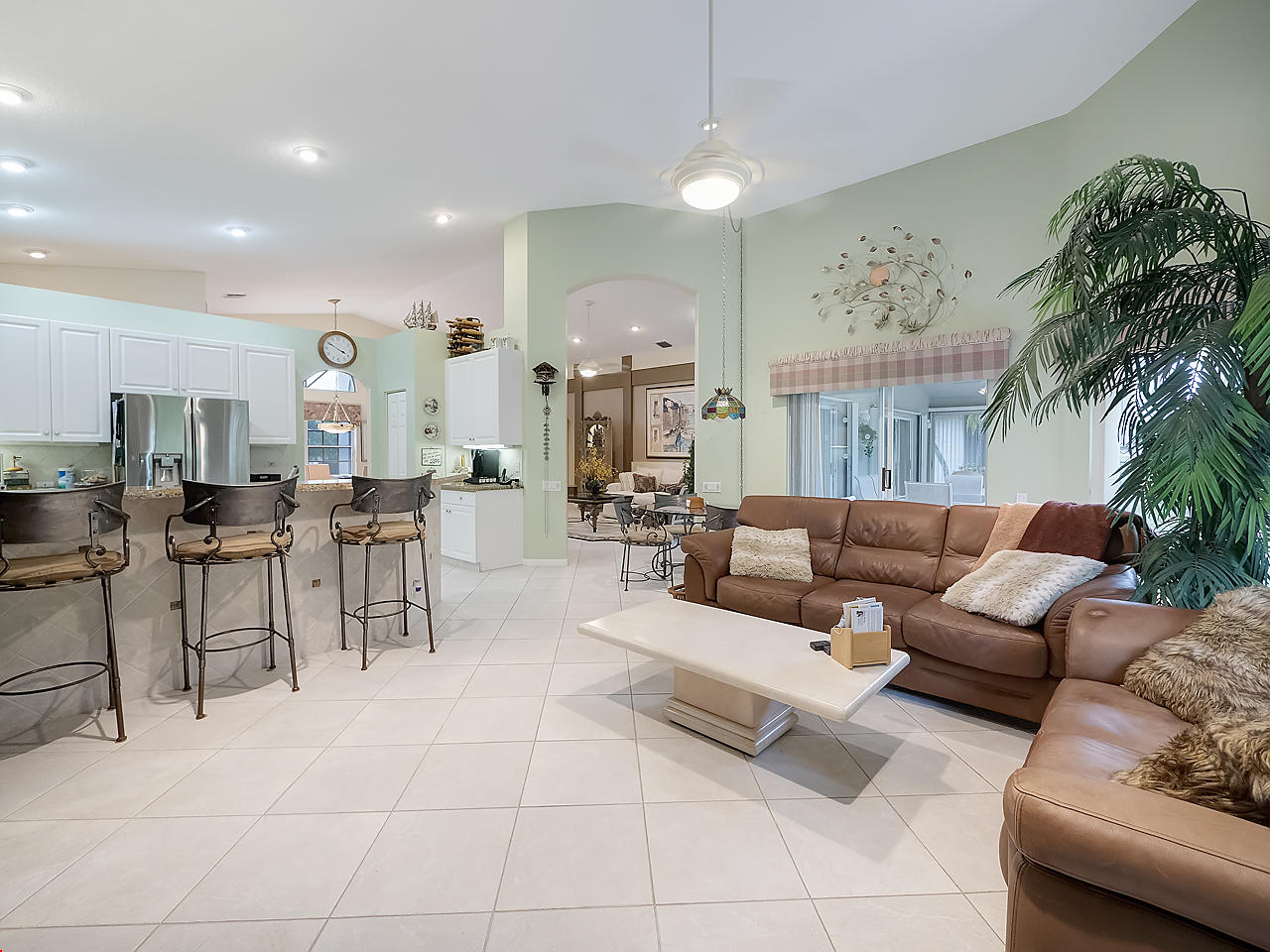 7062 Falls Road East Boynton Beach, FL 33437 - Photo 10 of 26 Family Room/Kitchen