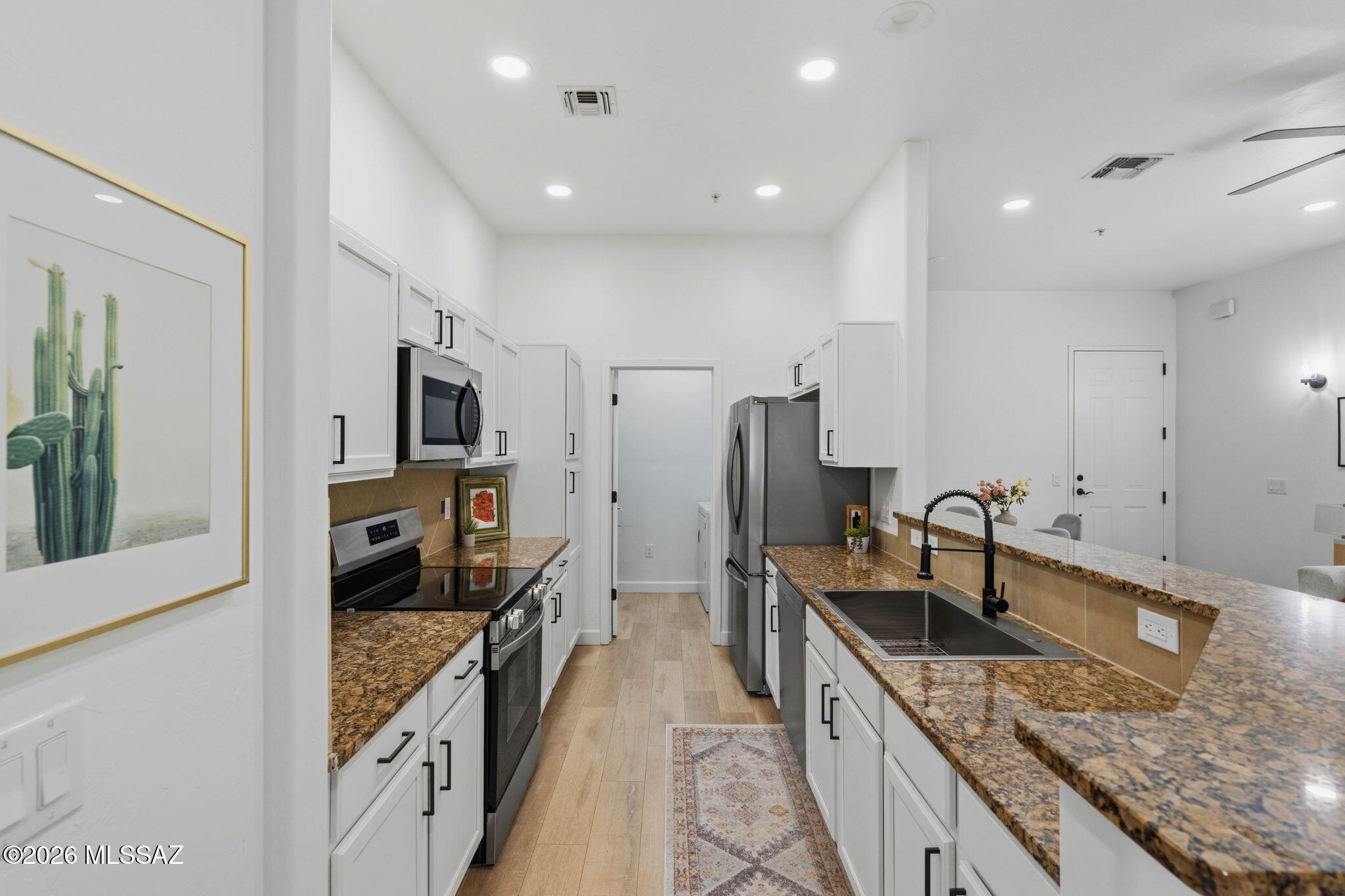 2018 East River Road, Unit 200 Tucson, AZ 85718 - Photo 15 of 39 12-web-or-mls-2018_East_River_Road_Tucso