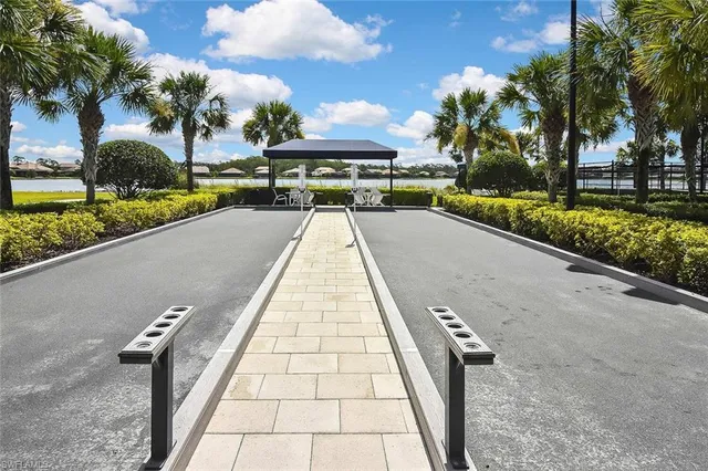a view of a tennis court