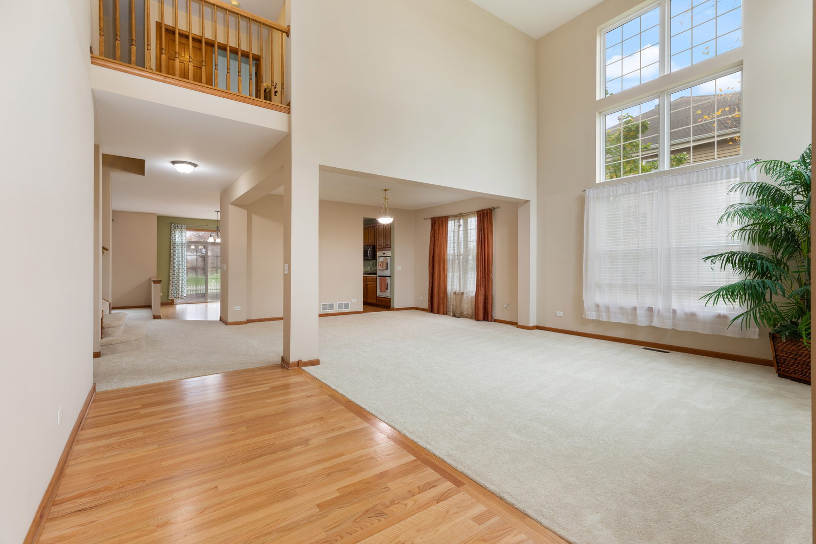 25231 Gettysburg Road Plainfield, IL 60544 - Photo 3 of 30 a view of an empty room with window and bathroom