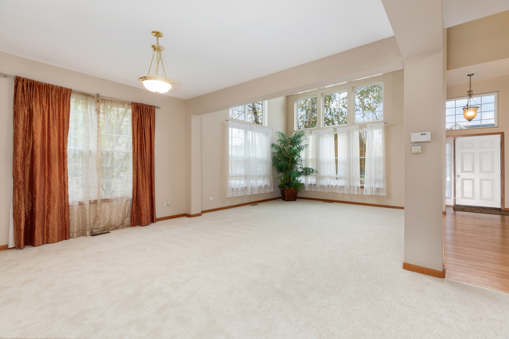 25231 Gettysburg Road Plainfield, IL 60544 - Photo 5 of 30 a view of an empty room with a window