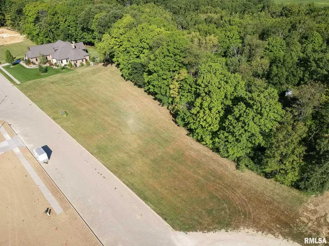 $145,000 | 35 Timber Wolf Drive, Morton, IL 61550