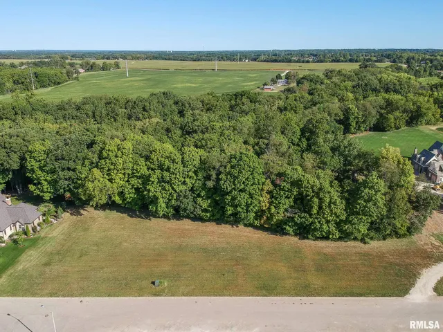 $145,000 | 35 Timber Wolf Drive, Morton, IL 61550