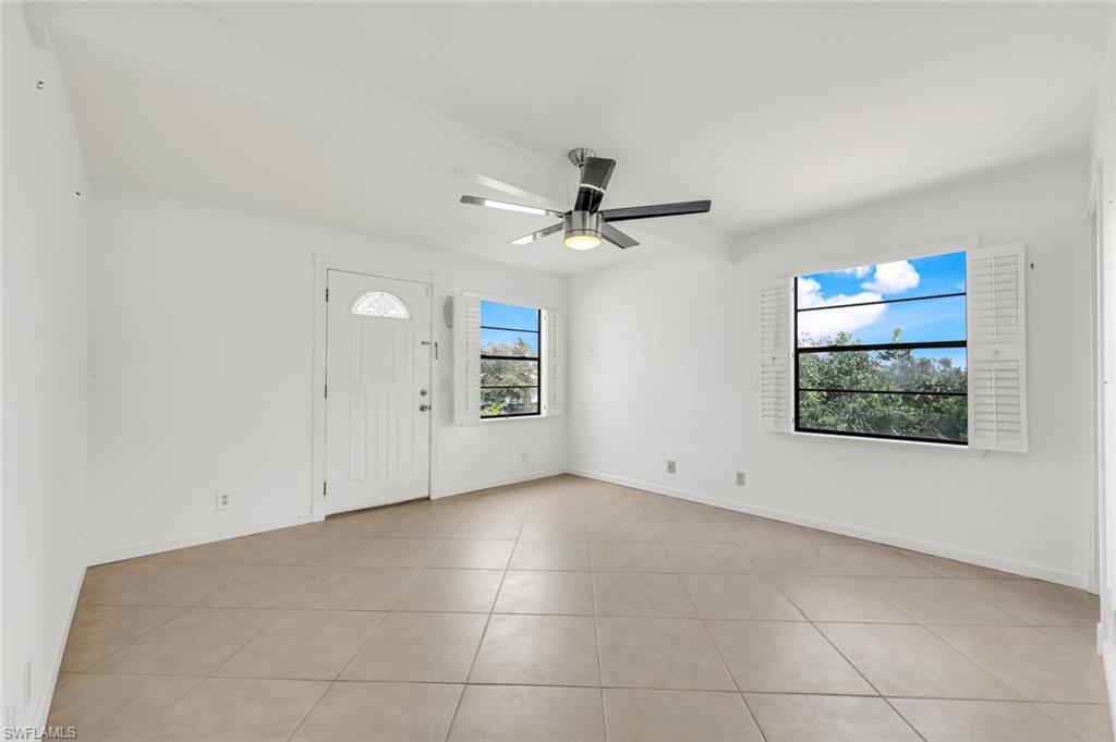 9780 Vanderbilt Drive Naples, FL 34108 - Photo 4 of 29 Gallery Image 4