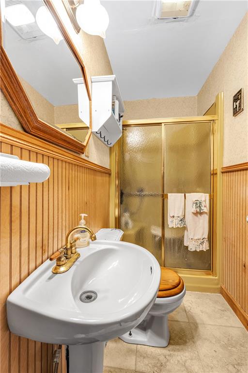134 Center Grange Road Aliquippa, PA 15001 - Photo 17 of 20 Gallery Image 17