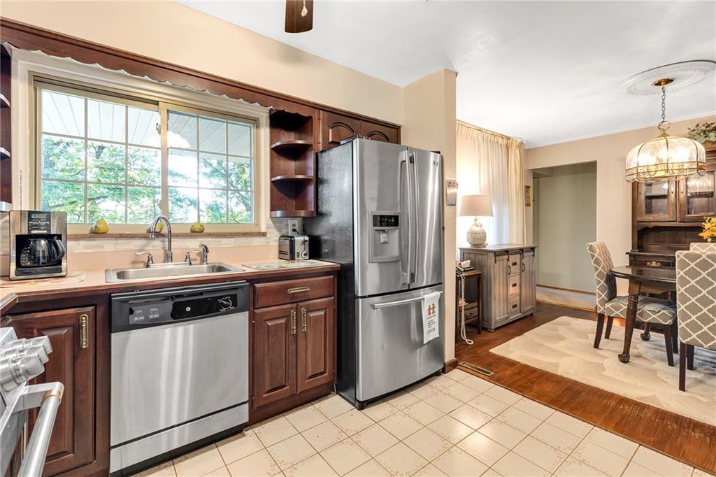 134 Center Grange Road Aliquippa, PA 15001 - Photo 5 of 20 Gallery Image 5