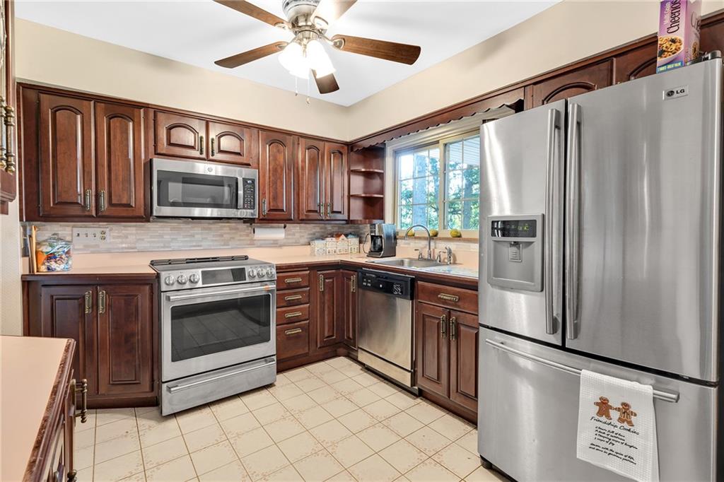 134 Center Grange Road Aliquippa, PA 15001 - Photo 6 of 20 Gallery Image 6
