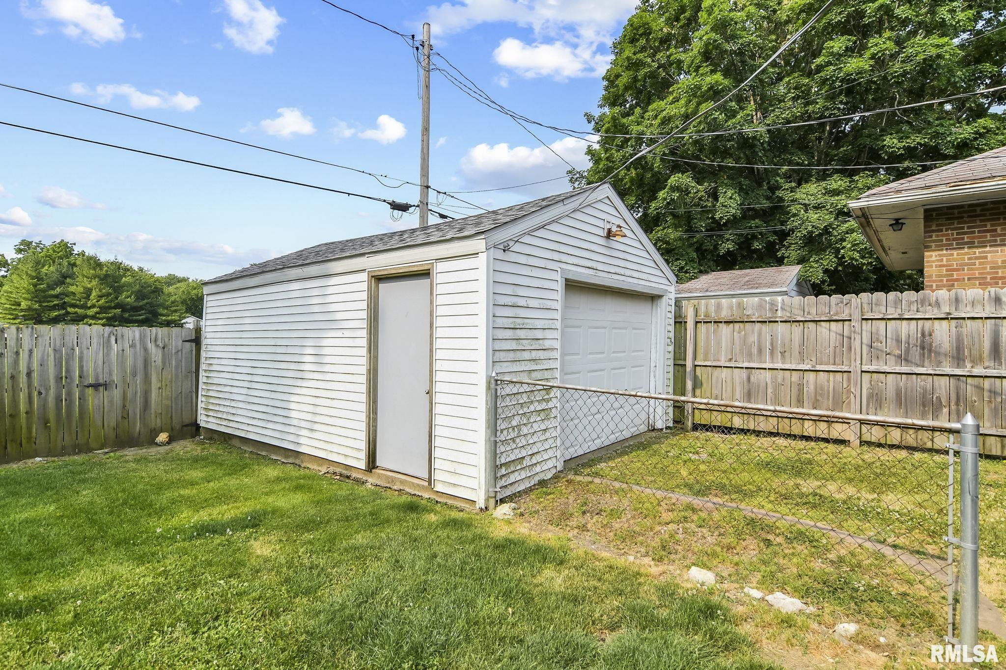 728 East Keys Avenue Springfield, IL 62702 - Photo 20 of 23