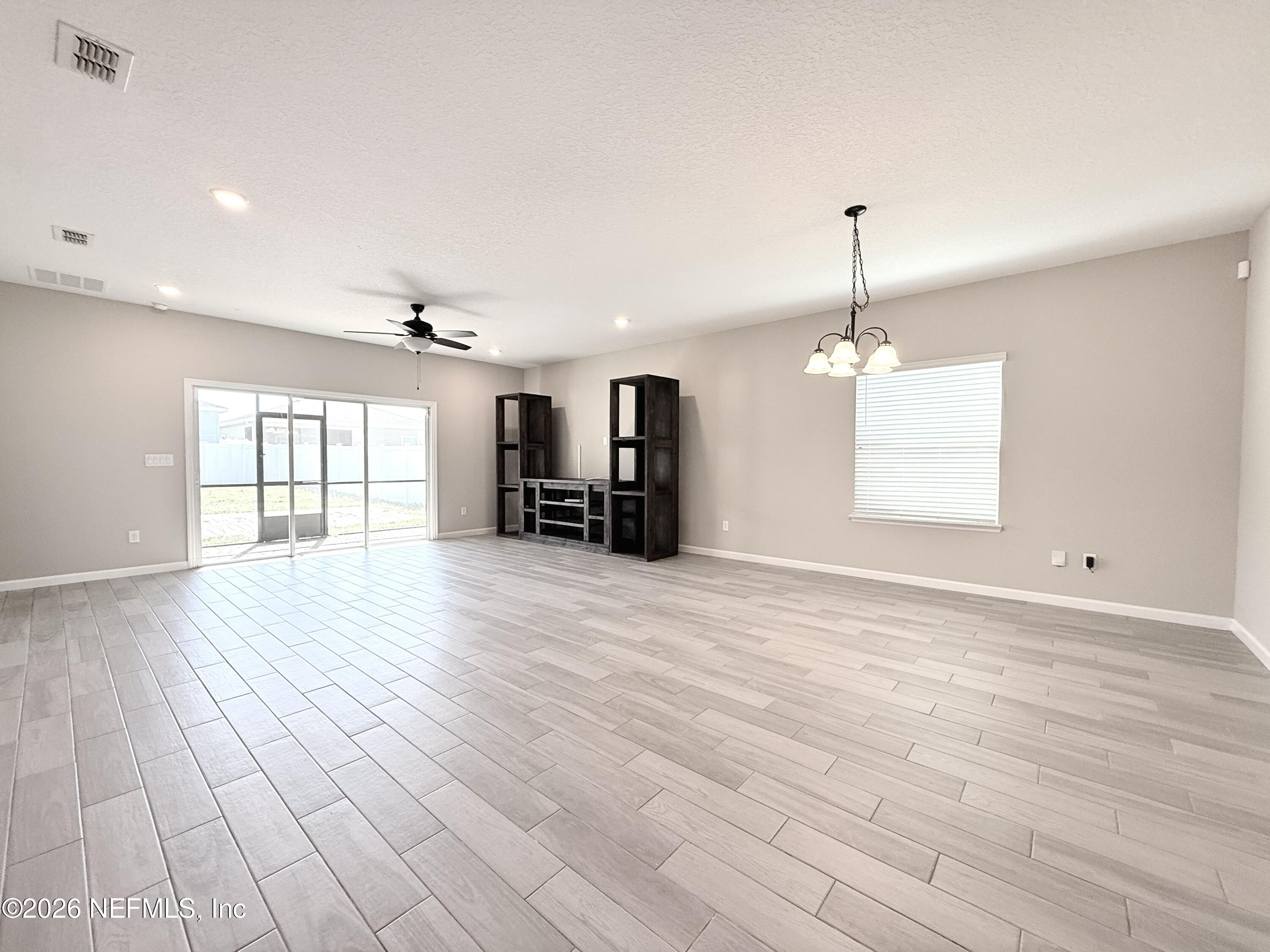 1699 Enclave Road Jacksonville, FL 32277 - Photo 2 of 30 IMG_2527