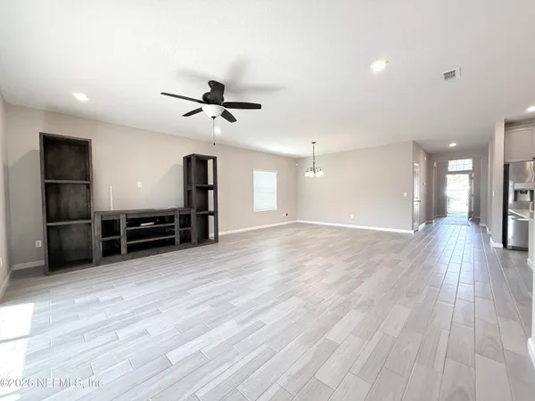 $2,500 | 1699 Enclave Road, Jacksonville, FL 32277