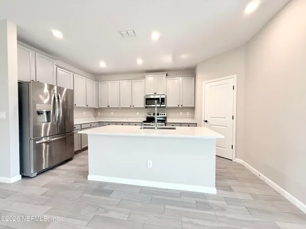 $2,500 | 1699 Enclave Road, Jacksonville, FL 32277