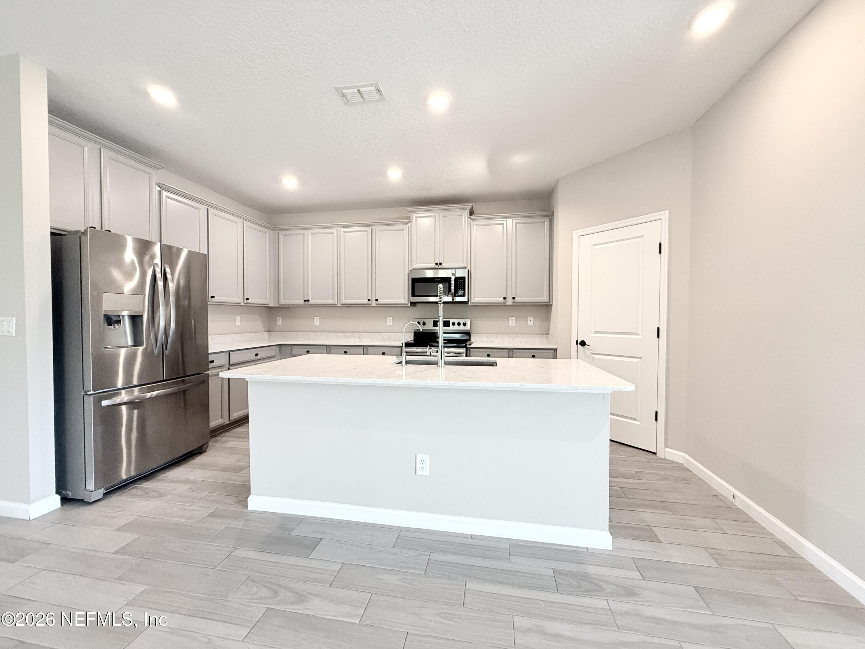 1699 Enclave Road Jacksonville, FL 32277 - Photo 9 of 30 IMG_2529