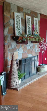 $399,999 | 1 Pepsi Lane, Petersburg, WV 26847