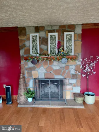 $399,999 | 1 Pepsi Lane, Petersburg, WV 26847