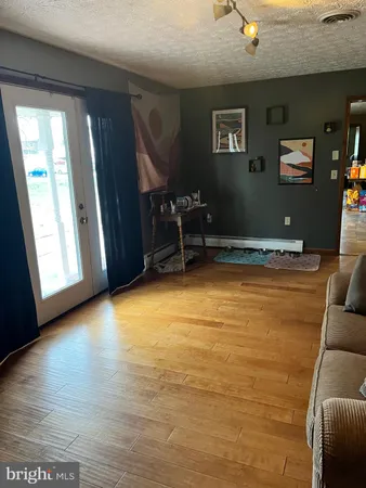 $399,999 | 1 Pepsi Lane, Petersburg, WV 26847