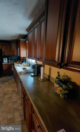 $399,999 | 1 Pepsi Lane, Petersburg, WV 26847