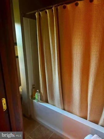 $399,999 | 1 Pepsi Lane, Petersburg, WV 26847