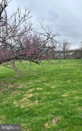 $399,999 | 1 Pepsi Lane, Petersburg, WV 26847