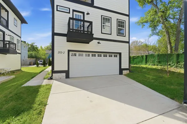 $690,000 | 203 Oceola Avenue, Unit 2, Nashville, TN 37209
