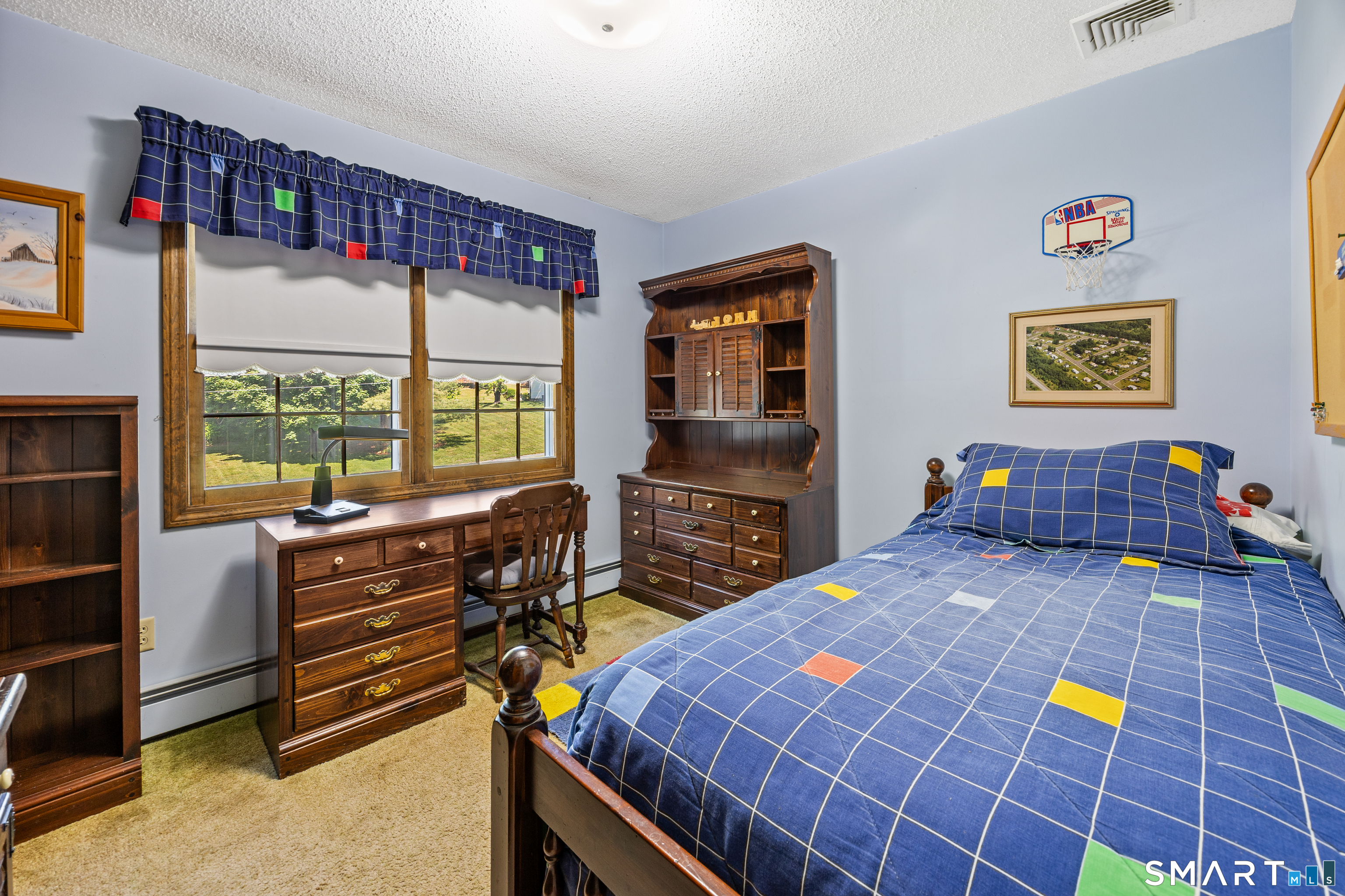163 Sentinel Hill Road North Haven, CT 06473 - Photo 16 of 40