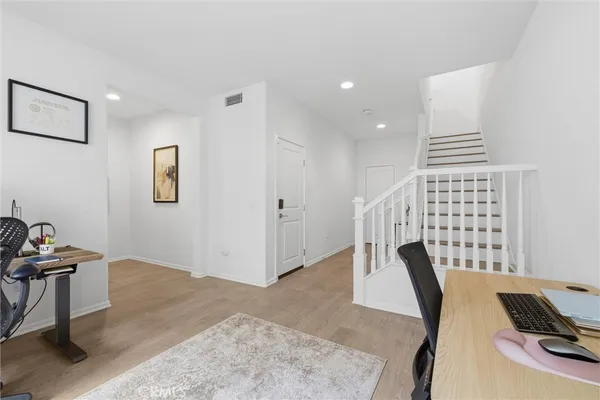 $875,000 | 406 El Paseo, Lake Forest, CA 92610