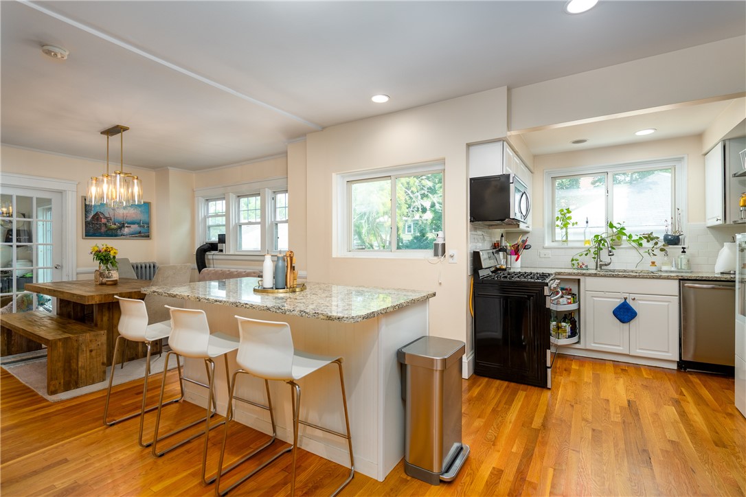 174 Rochambeau Avenue Providence, RI 02906 - Photo 13 of 32 Kitchen.