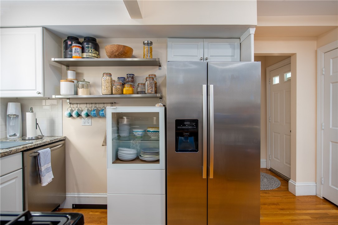 174 Rochambeau Avenue Providence, RI 02906 - Photo 14 of 32 Kitchen.