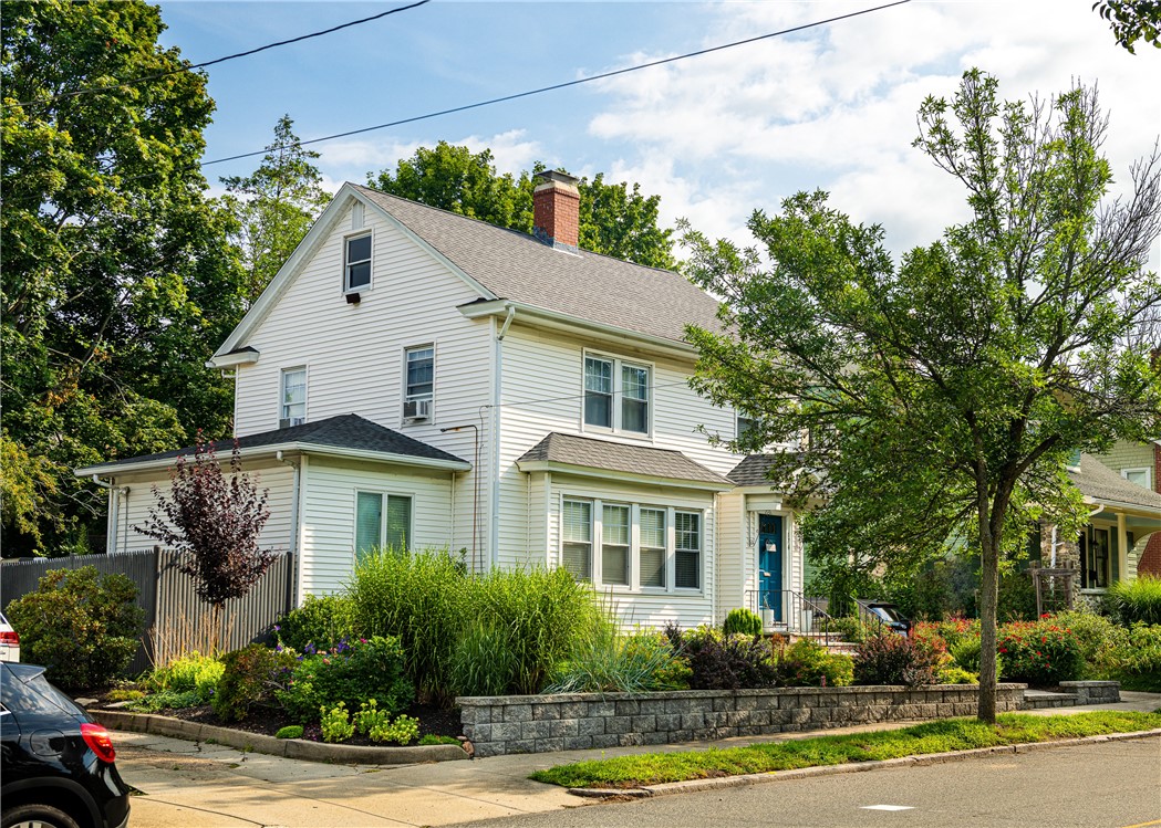 174 Rochambeau Avenue Providence, RI 02906 - Photo 2 of 32 Exterior front.