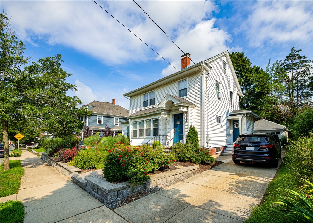 174 Rochambeau Avenue Providence, RI 02906 - Photo 3 of 32 Exterior front.