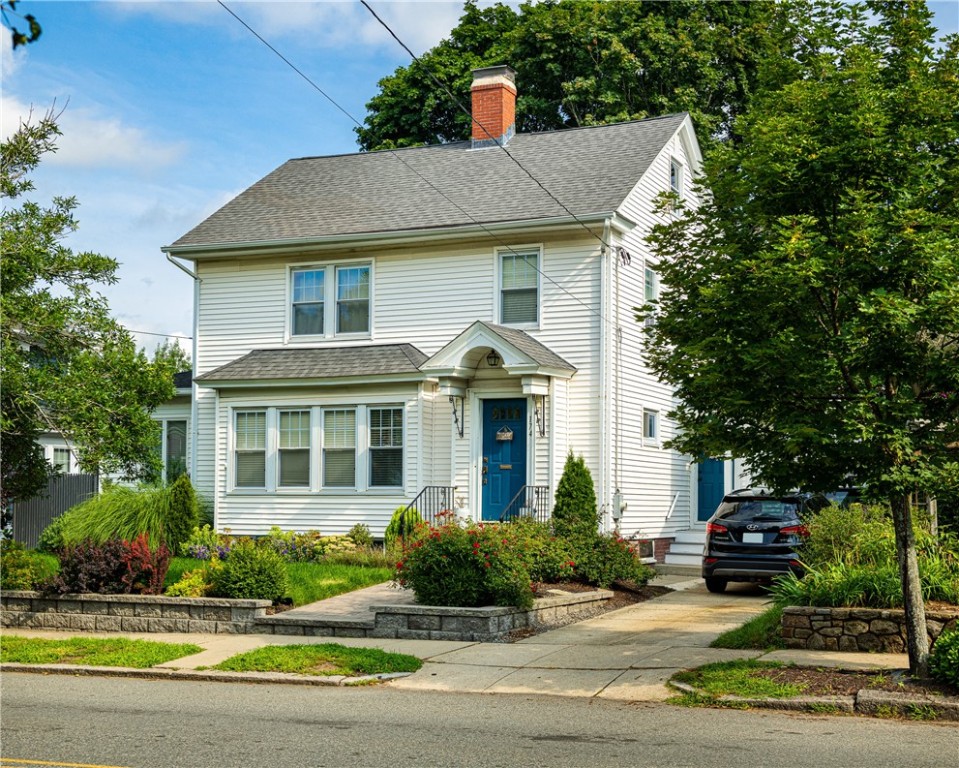 174 Rochambeau Avenue Providence, RI 02906 - Photo 4 of 32 Exterior front.