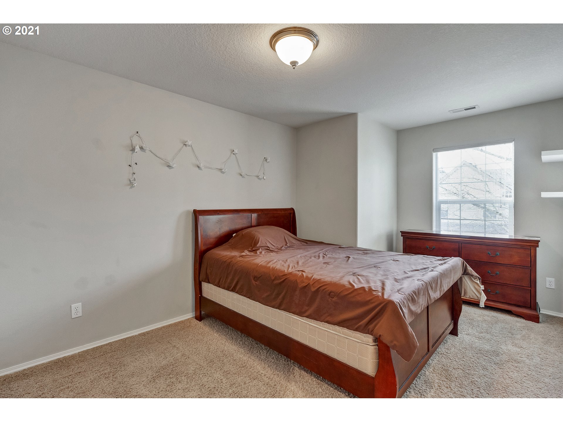 22020 Southwest Grahams Ferry Road, Unit D Tualatin, OR 97062 - Photo 25 of 31 Gallery Image 25