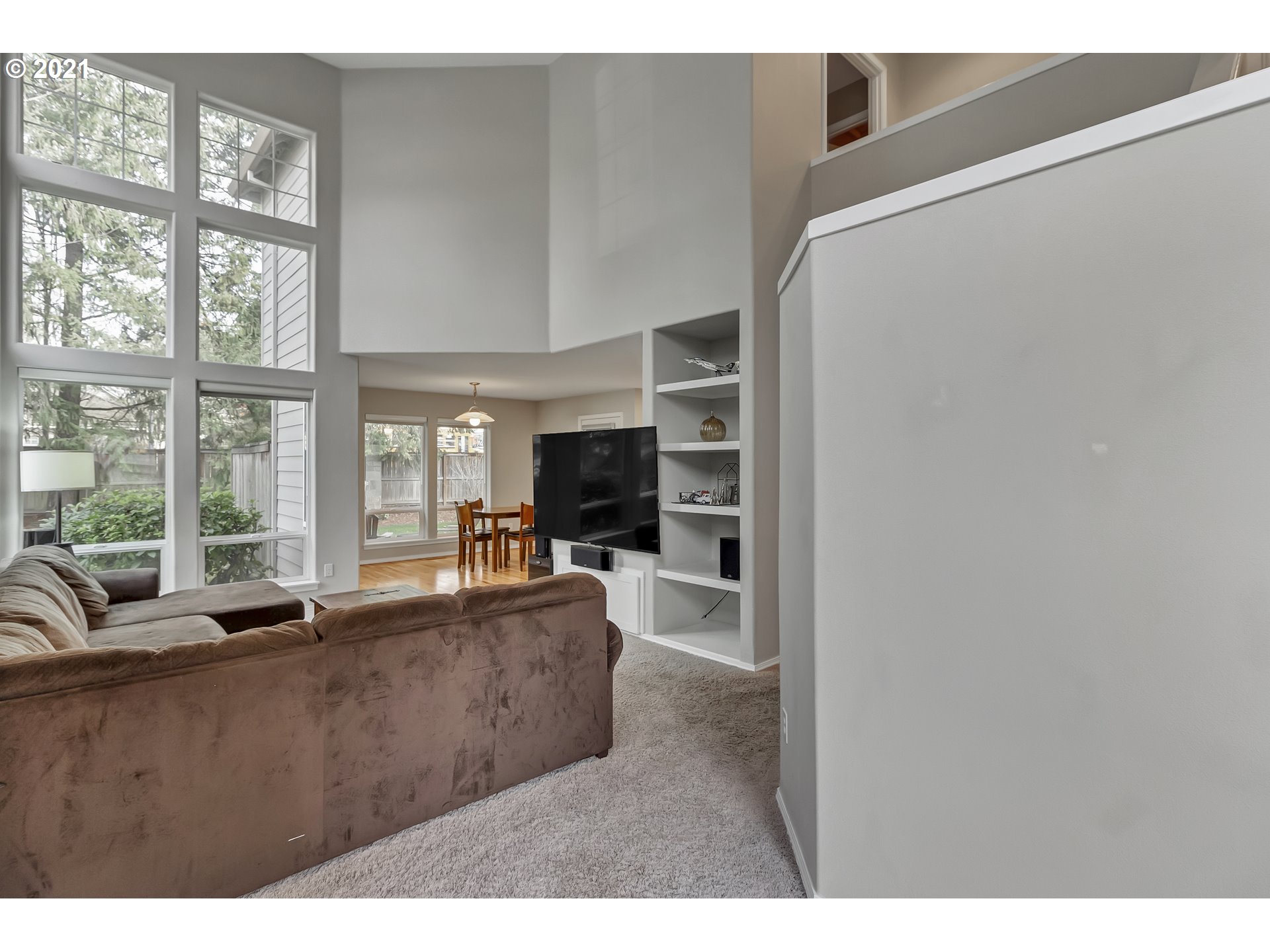 22020 Southwest Grahams Ferry Road, Unit D Tualatin, OR 97062 - Photo 5 of 31 Gallery Image 5