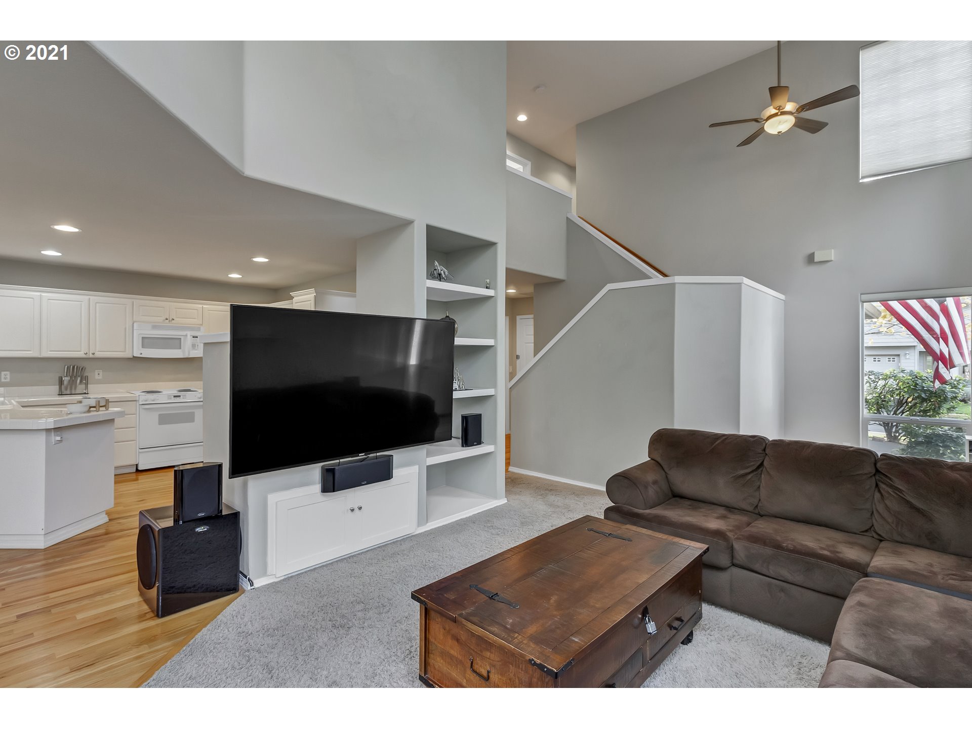 22020 Southwest Grahams Ferry Road, Unit D Tualatin, OR 97062 - Photo 7 of 31 Gallery Image 7