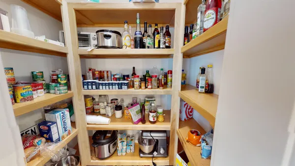 $315,000 | 5230 North Colonial Avenue, Bel Aire, KS 67226