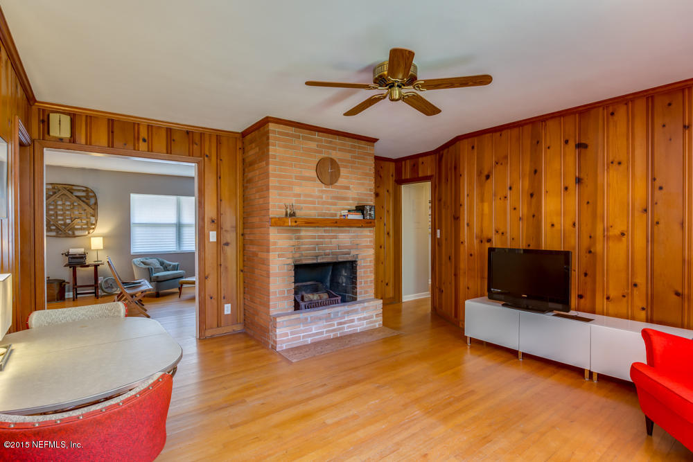 3639 Hilliard Road Jacksonville, FL 32217 - Photo 11 of 25 12 Family room