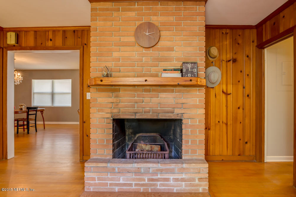 3639 Hilliard Road Jacksonville, FL 32217 - Photo 13 of 25 14 Fireplace in FR