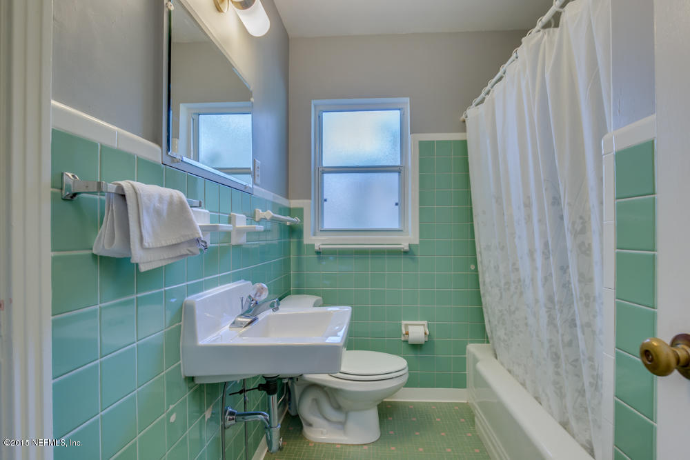 3639 Hilliard Road Jacksonville, FL 32217 - Photo 18 of 25 19 Bath
