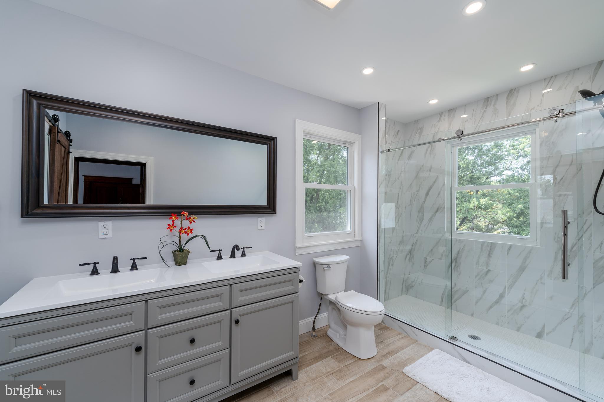 4603 White Avenue Baltimore, MD 21206 - Photo 21 of 39 Primary bedroom Ensuite